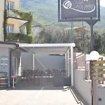 Casa Gagliardi برنزوني سول جاردا