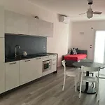 Casa Gagliardi Отель Бренцоне-суль-Гарда