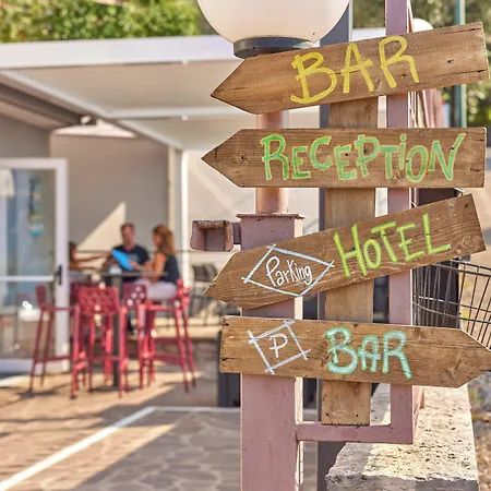 卡萨嘉利雅帝酒店 酒店