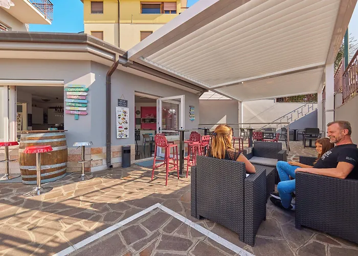 酒店 卡萨嘉利雅帝酒店 布雷佐内加尔达