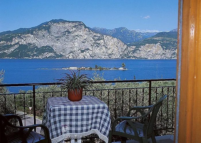 卡萨嘉利雅帝酒店 布雷佐内加尔达